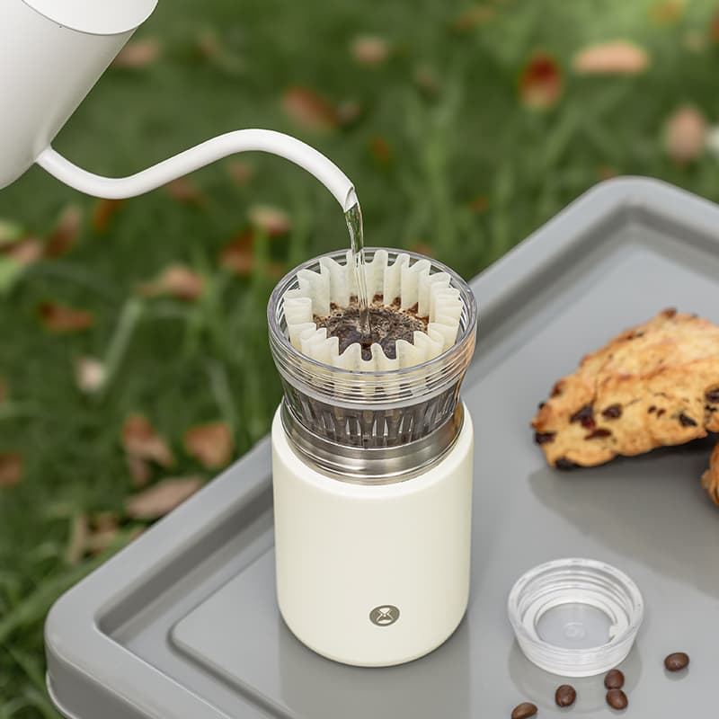 CRYSTAL EYE TRAVEL BREWER TERMO INSULADO CON MÉTODO DE CAFÉ