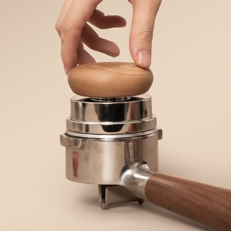 PUCKS GRAVITY DISTRIBUTOR 58.4MM WOOD DISTRIBUIDOR DE CAFÉ